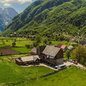 Bujtina Polia Séjour à la ferme